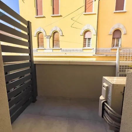 Διαμέρισμα Blue Life 2a Tirabora Short Rent *